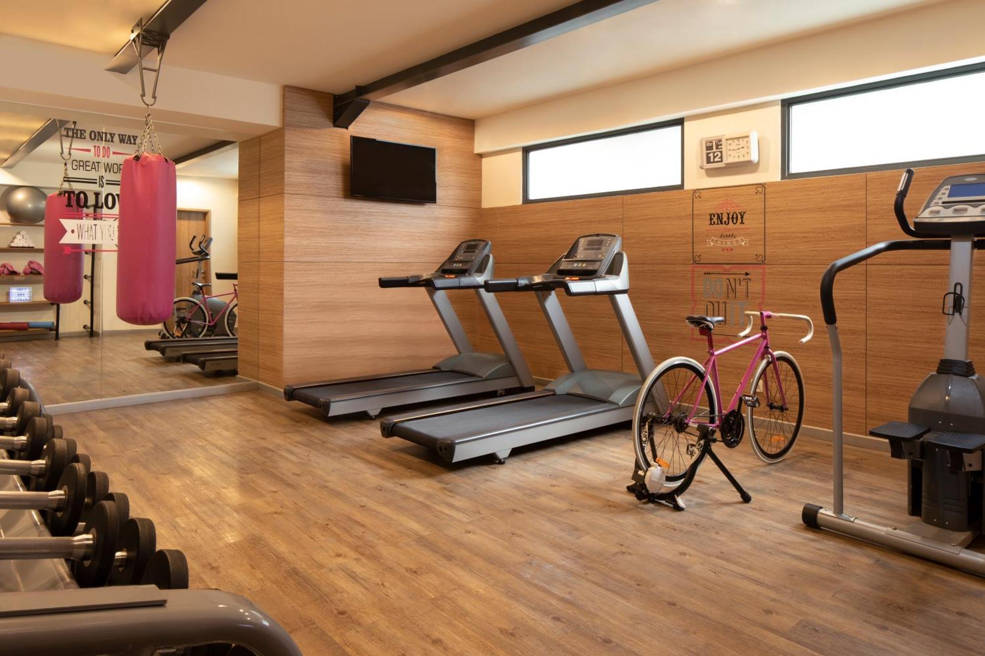 Moxy Bandung Hotell Eksteriør bilde