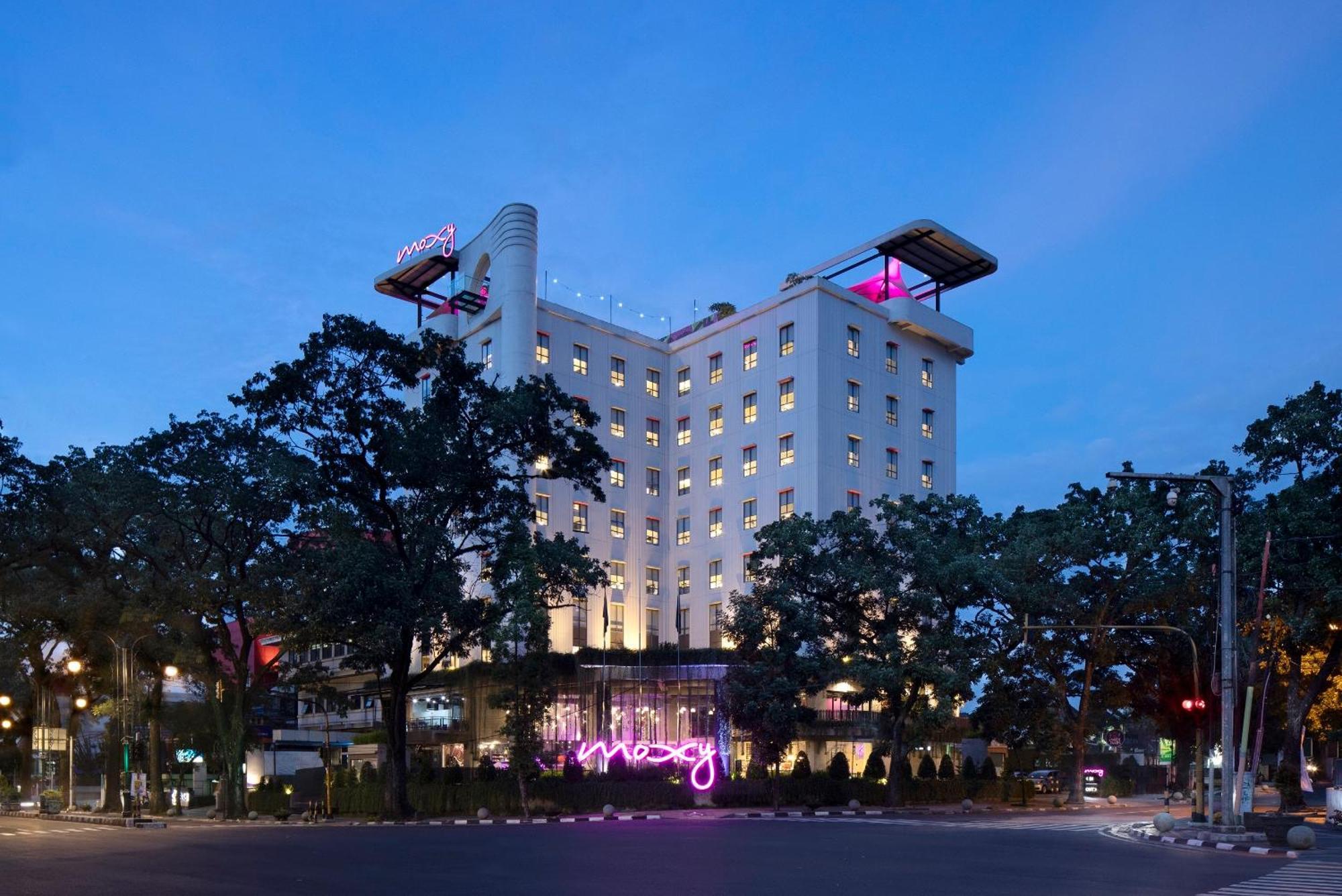 Moxy Bandung Hotell Eksteriør bilde