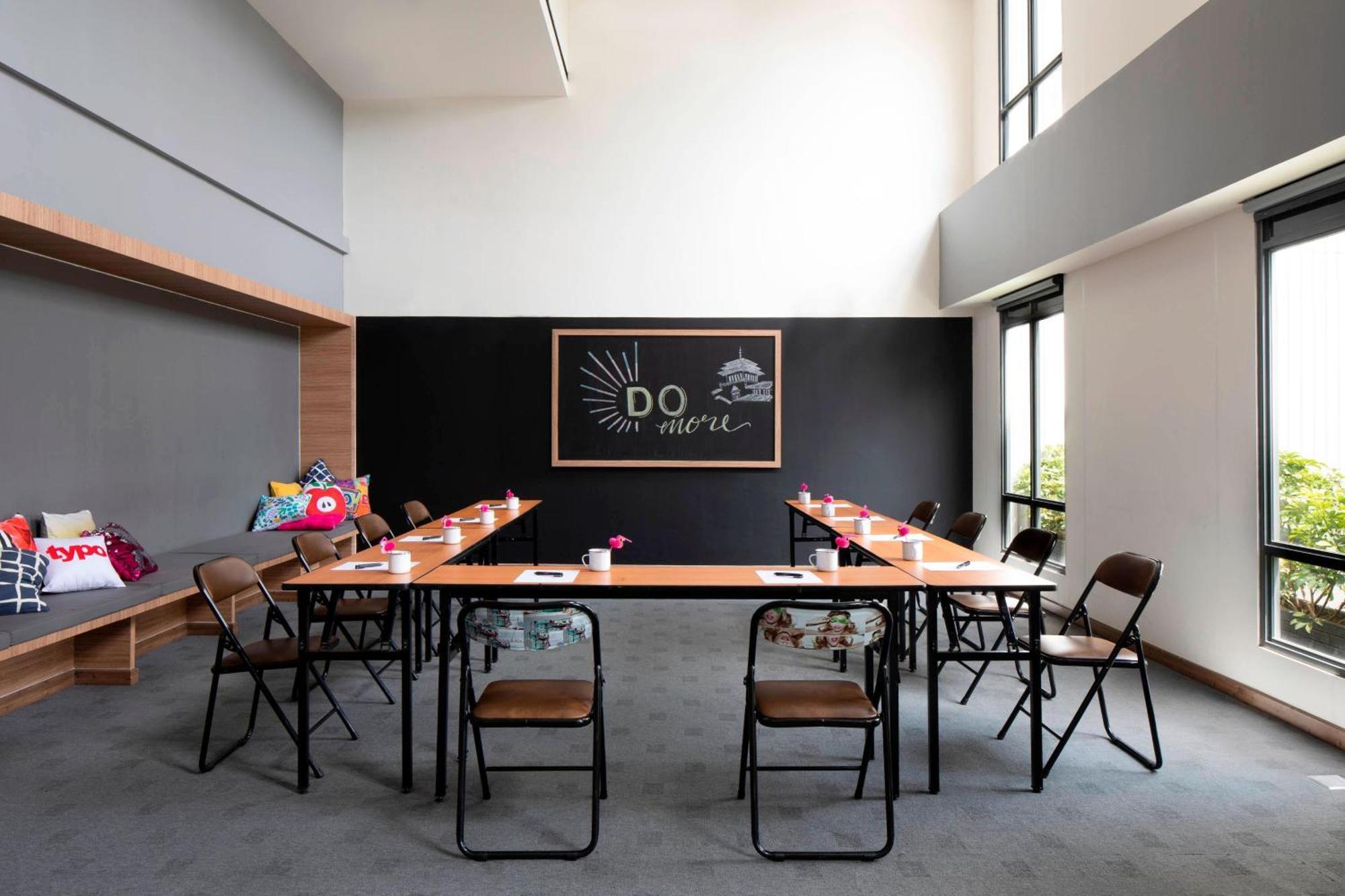 Moxy Bandung Hotell Eksteriør bilde