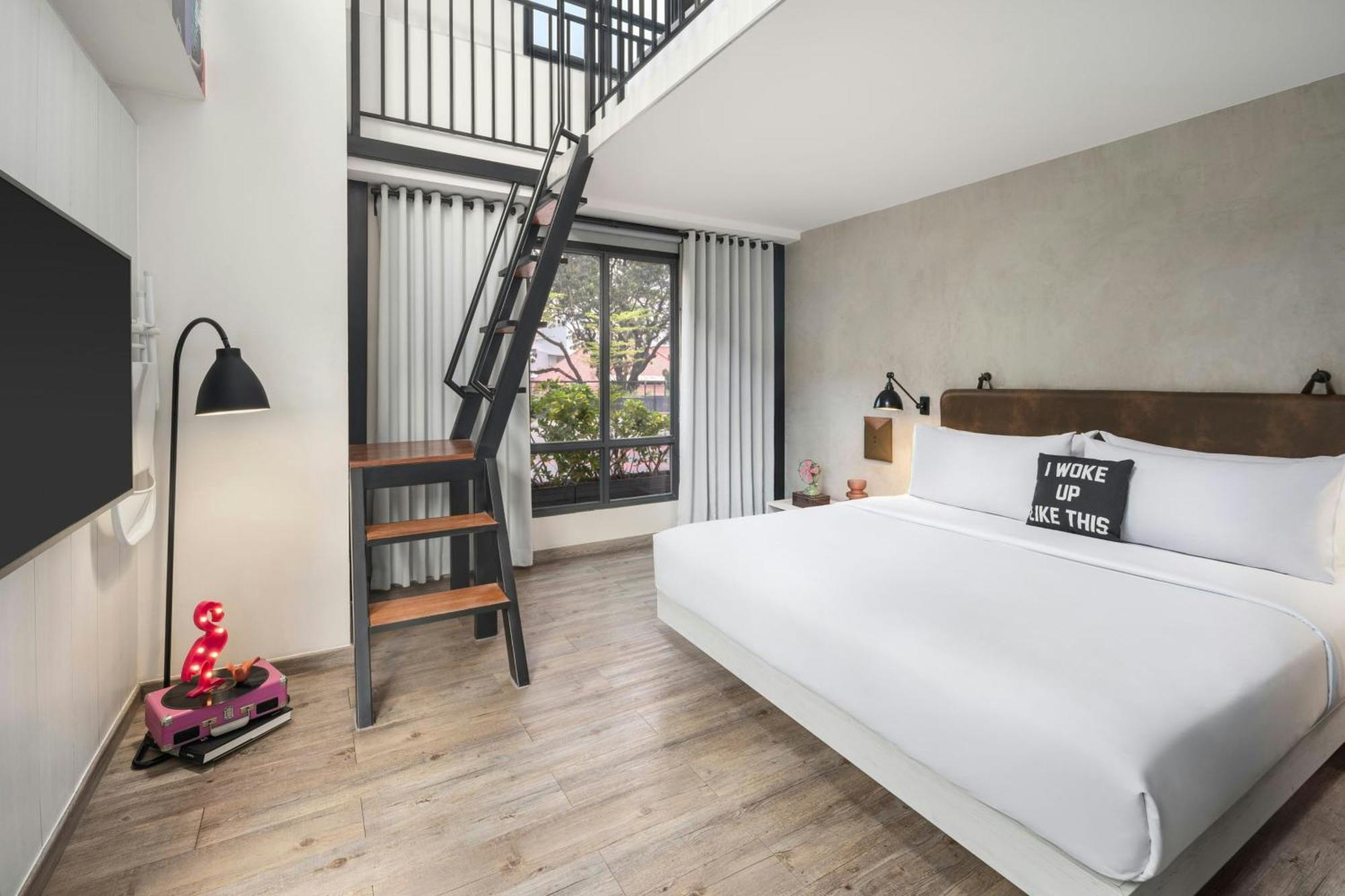 Moxy Bandung Hotell Eksteriør bilde